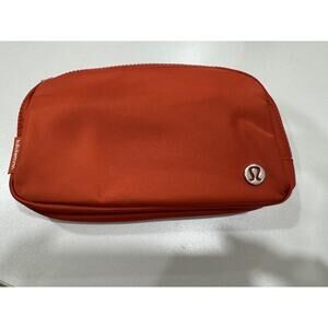 Lululemon Everywhere Belt Bag